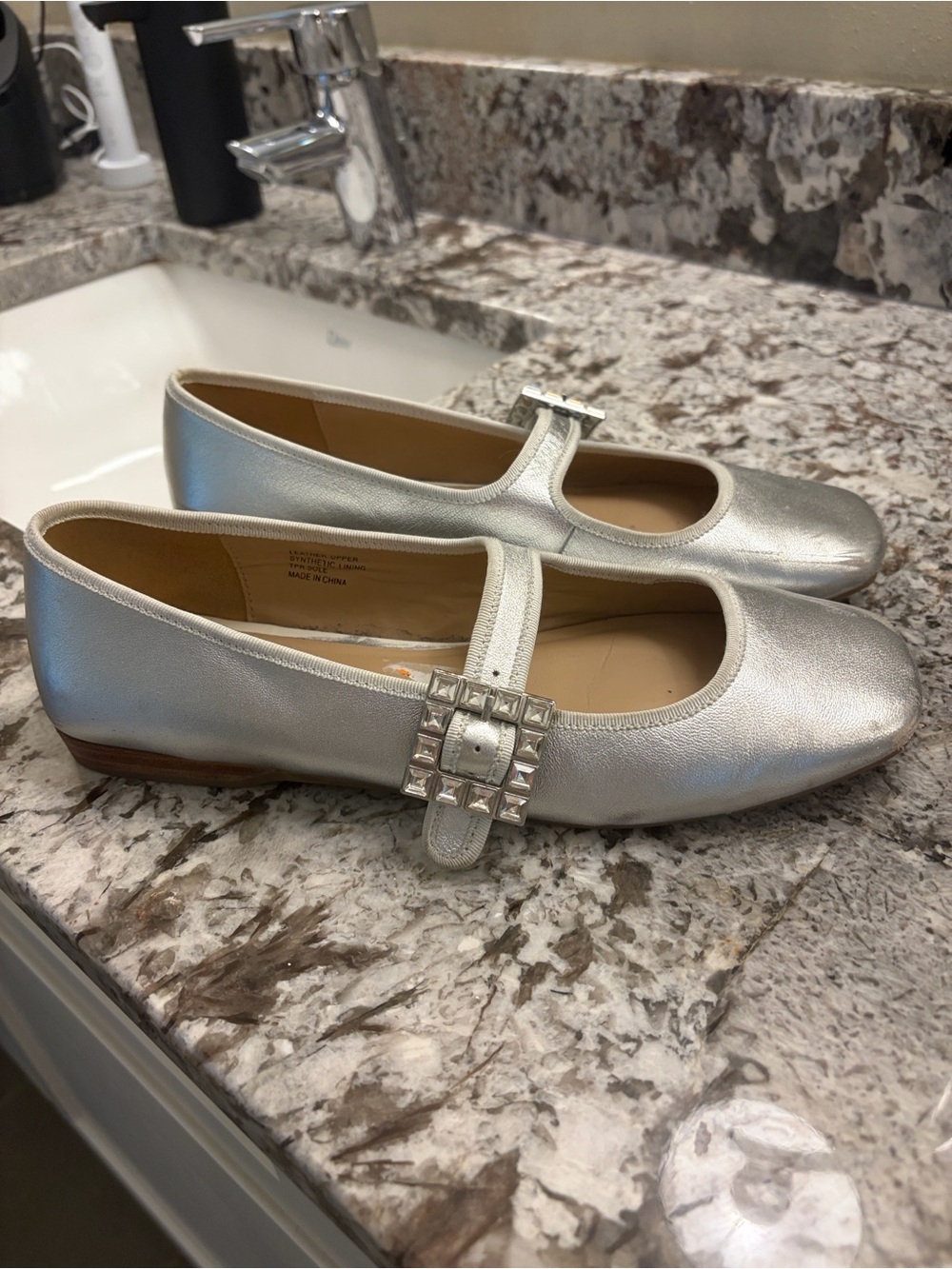 Women’s Silver Leather Mary Jane Flats with Decorative Buckle size 39 / US 8-8.5